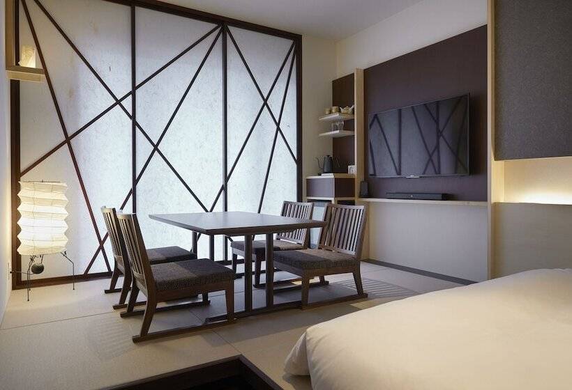 اتاق خانوادگی, Amanek Kanazawa