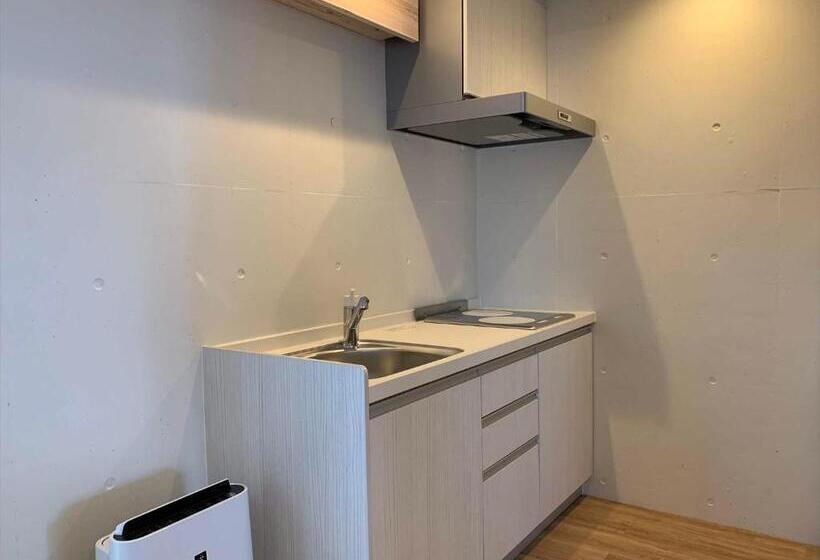 חדר סטנדרט לשלושה, Yomitan Condhotel Nd