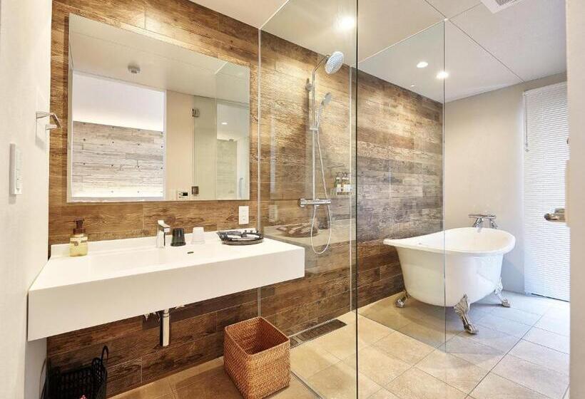 חדר דלוקס, Yomitan Condhotel Nd