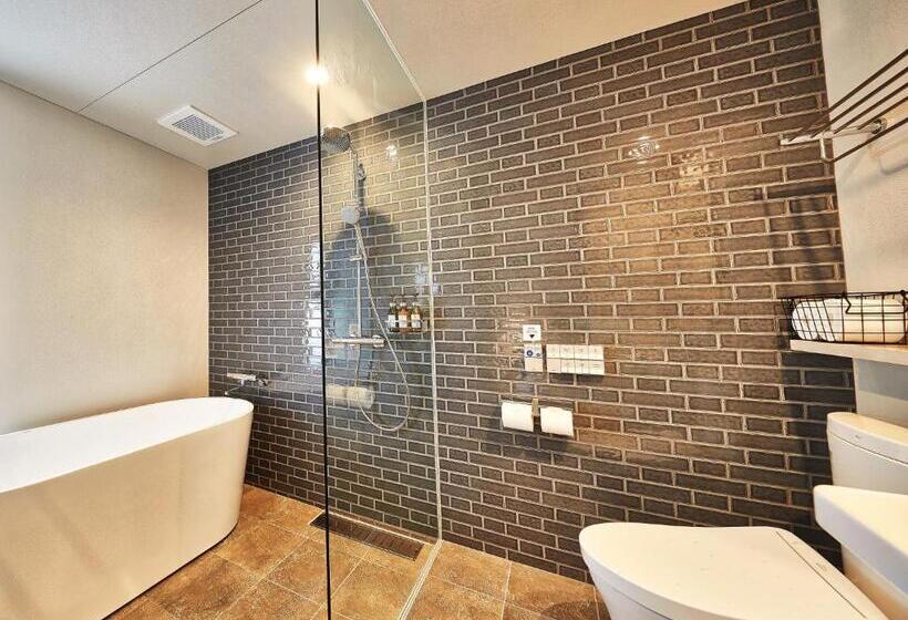 חדר סטנדרט, Yomitan Condhotel Nd