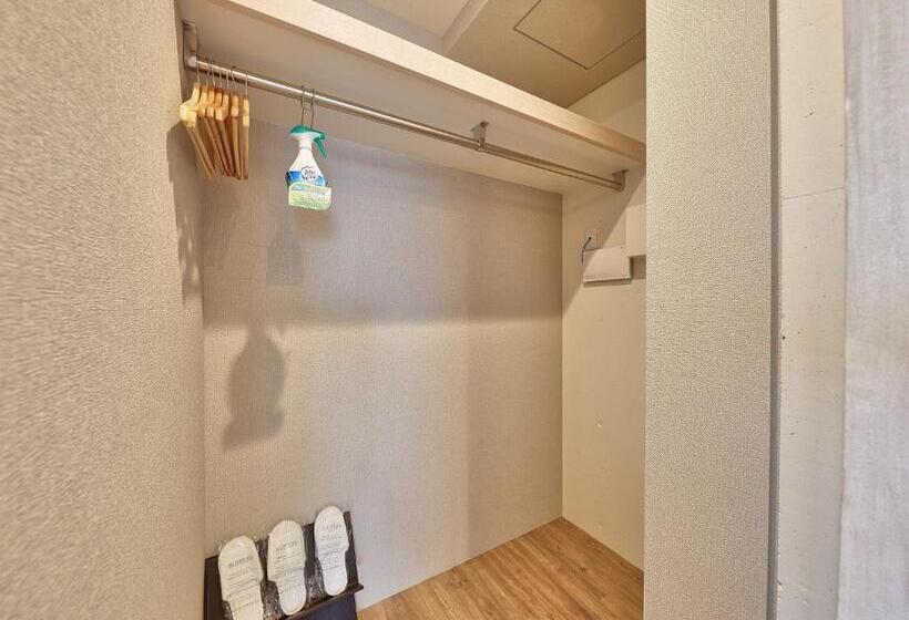 חדר סטנדרט לשלושה, Yomitan Condhotel Nd