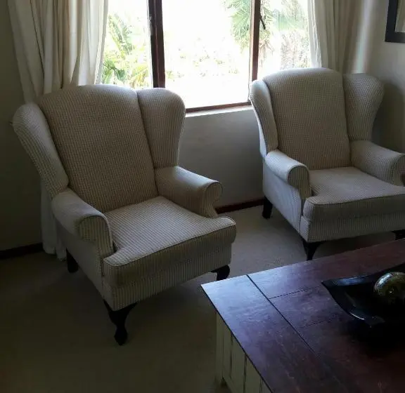 اتاق لوکس با چشم‌انداز دریا, Point Lodge Knysna
