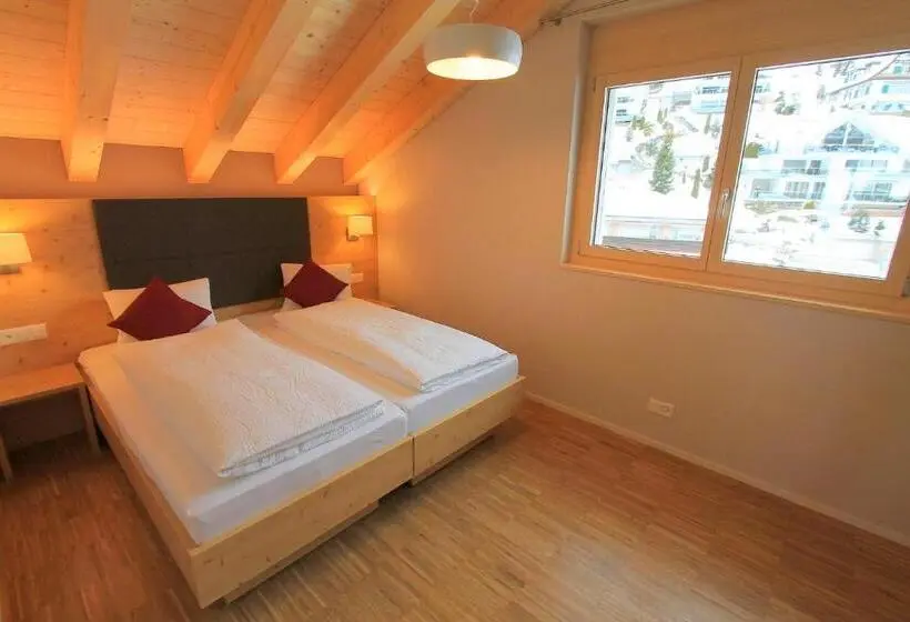 Family Room, Espen