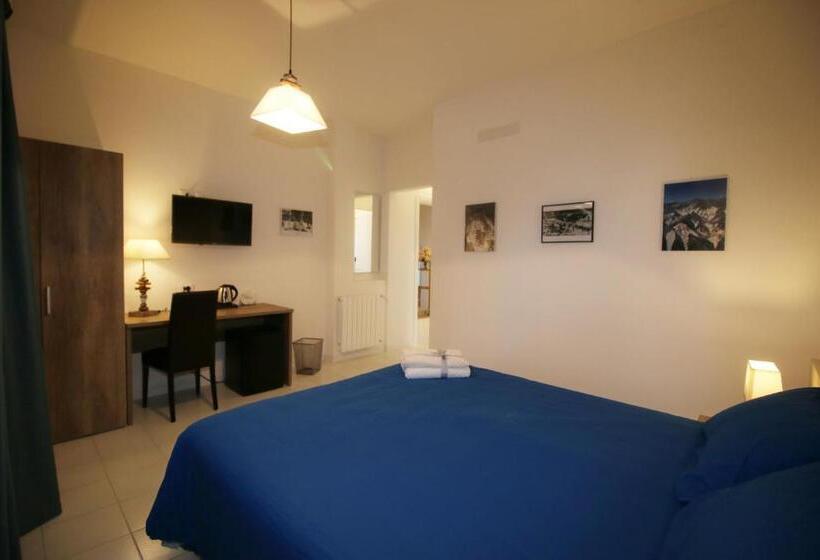 غرفة ديلوكس مزودة بشرفة, B & B La Marmifera