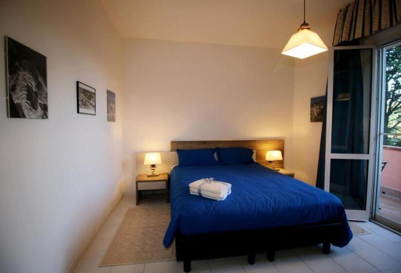 اتاق لوکس با بالکن, B & B La Marmifera