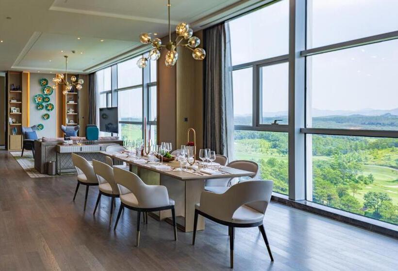 מיטת קינג בסוויטה, Wanda Realm Heshan