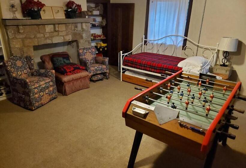 패밀리 룸, Mountain Home Bed & Breakfast