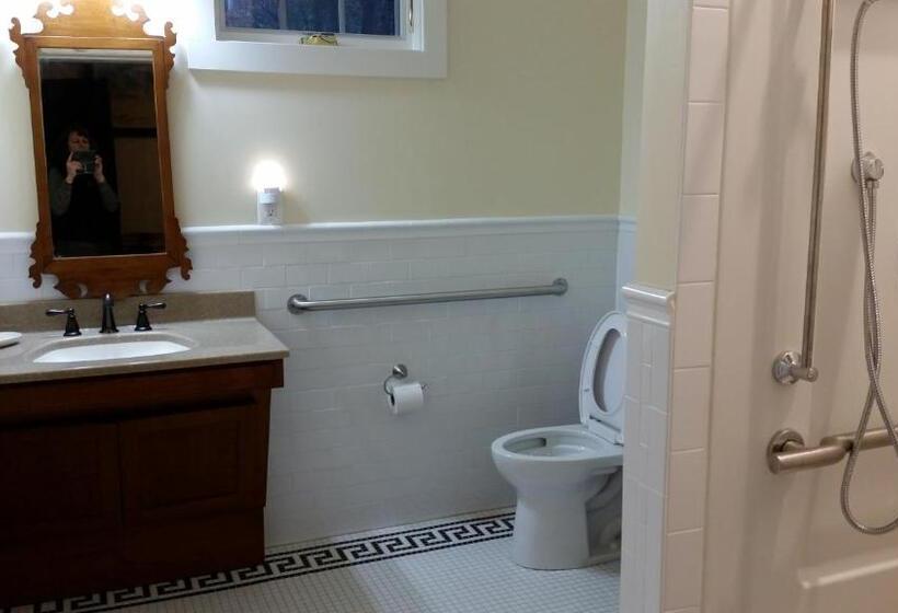 장애인을 위한 스탠다드 룸, Mountain Home Bed & Breakfast