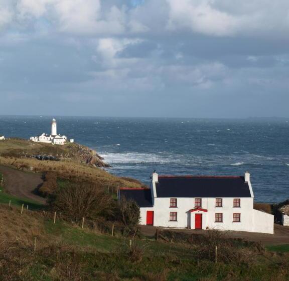 家庭海景房, The Lookout Ardara