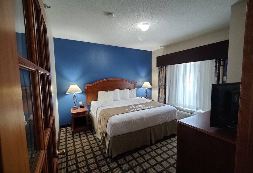 Люкс, Baymont By Wyndham Albany