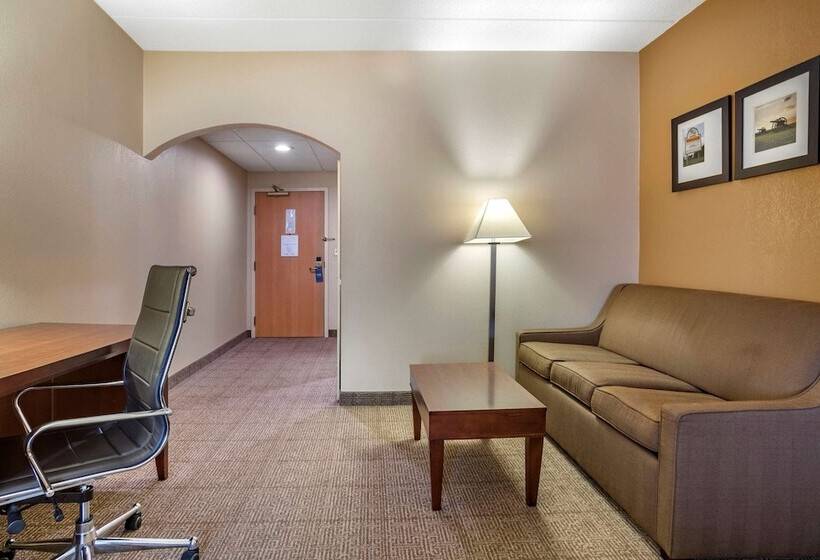 جناح, Comfort Suites