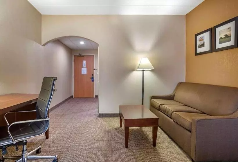 デラックススイート, Comfort Suites