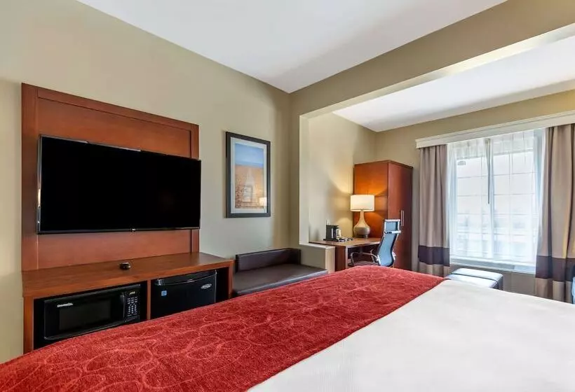 سوییت, Comfort Suites Near Camp Lejeune
