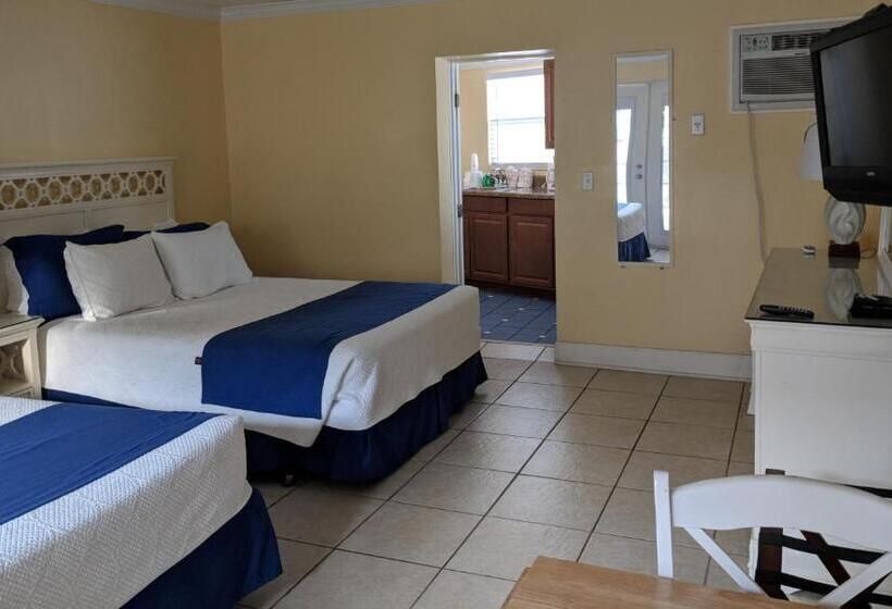 بنجلو قياسى مطل على البحر, Coral Sands Inn