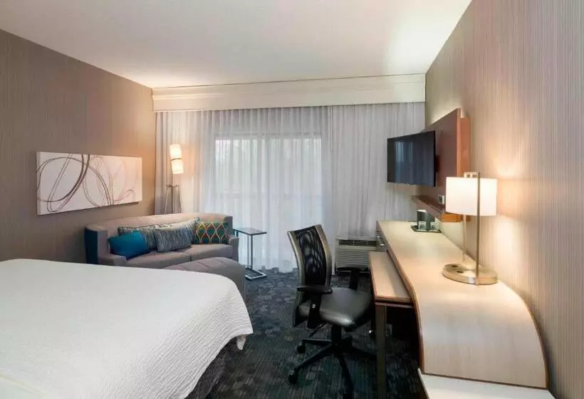 バルコニー付きスタンダードルーム, Courtyard By Marriott Scranton Montage Mountain