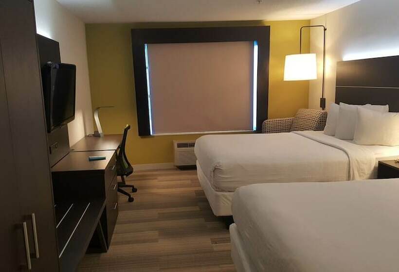 스탠다드 룸, Holiday Inn Express And Suites Chicago West   St Charles, An Ihg