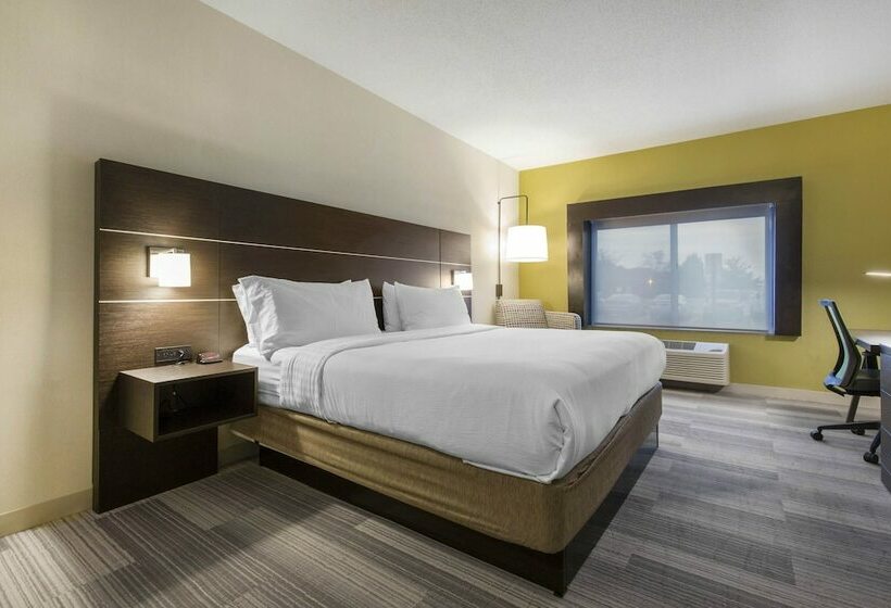 스탠다드 룸, Holiday Inn Express And Suites Chicago West   St Charles, An Ihg