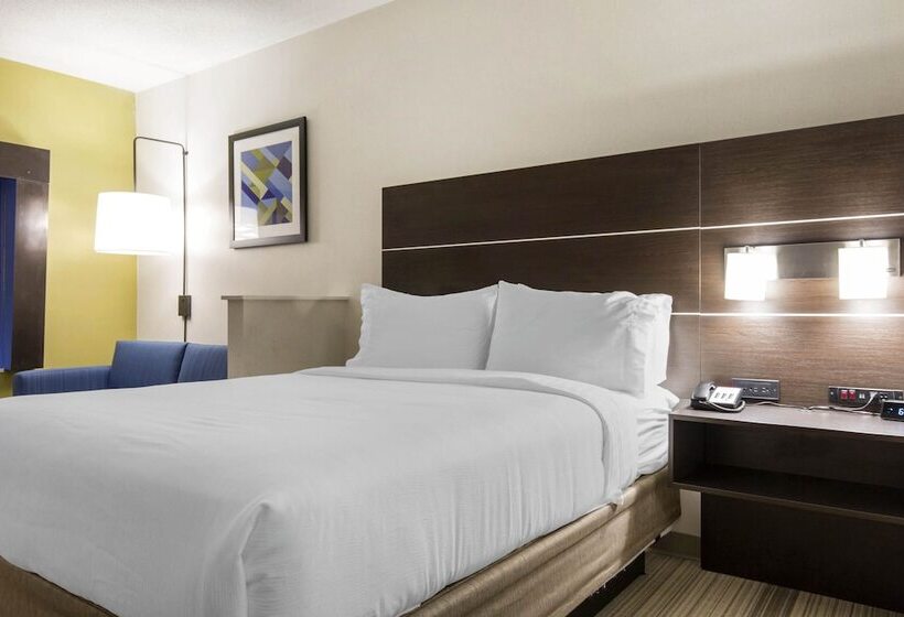 Люкс Адаптированный для Инвалидов, Holiday Inn Express And Suites Chicago West   St Charles, An Ihg