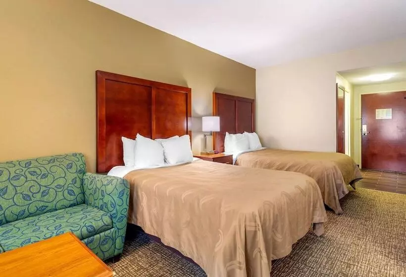 ２ダブルベッドのスタンダードルーム, Quality Inn & Suites Olde Town