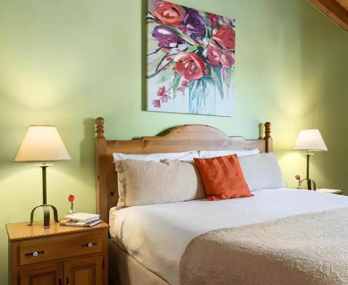 キングサイズベッドのスタンダードルーム, The La Conner Inn