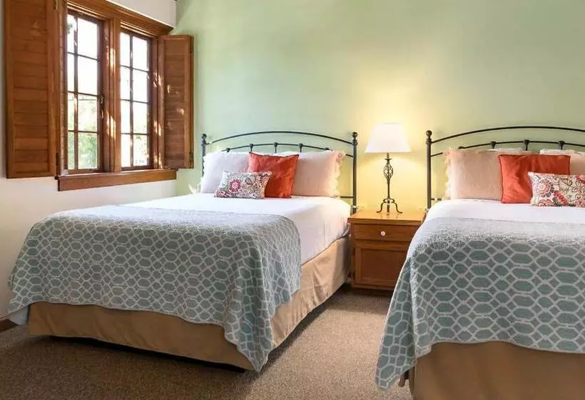 クイーンサイズベッドのスタンダードルーム, The La Conner Inn
