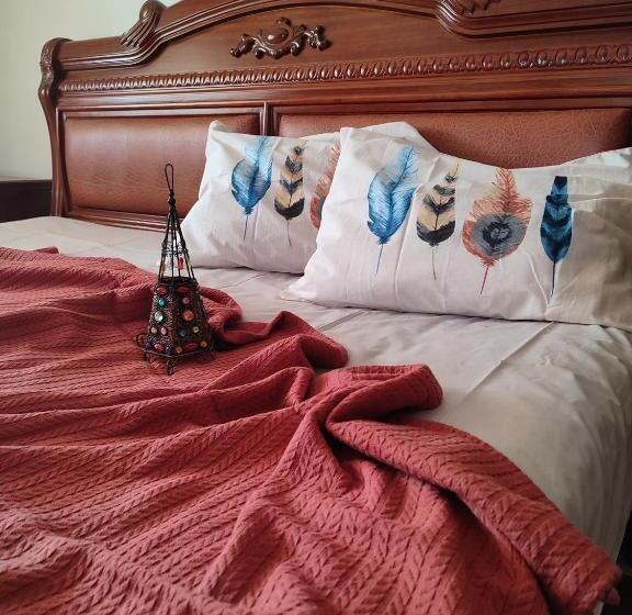 اتاق لوکس, Guesthouse Tea