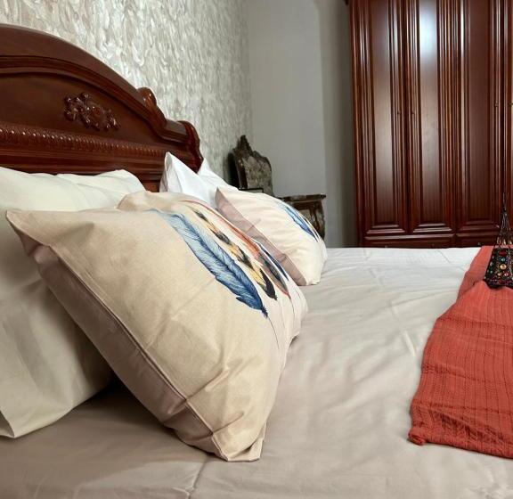 اتاق لوکس, Guesthouse Tea