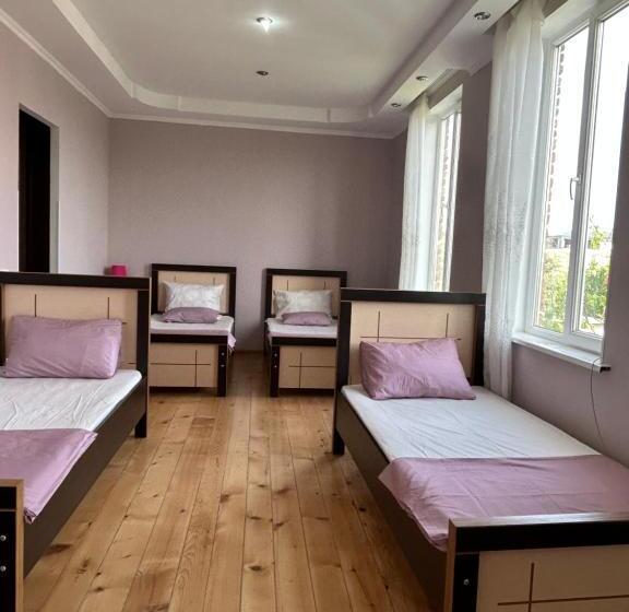 اتاق خانوادگی, Guesthouse Tea