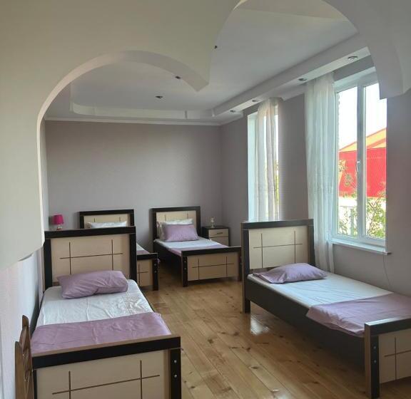 اتاق خانوادگی, Guesthouse Tea