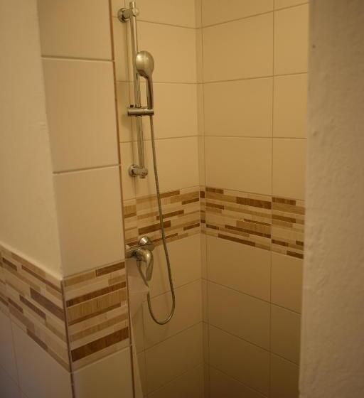 اتاق استاندارد, Sobe Argo Izola