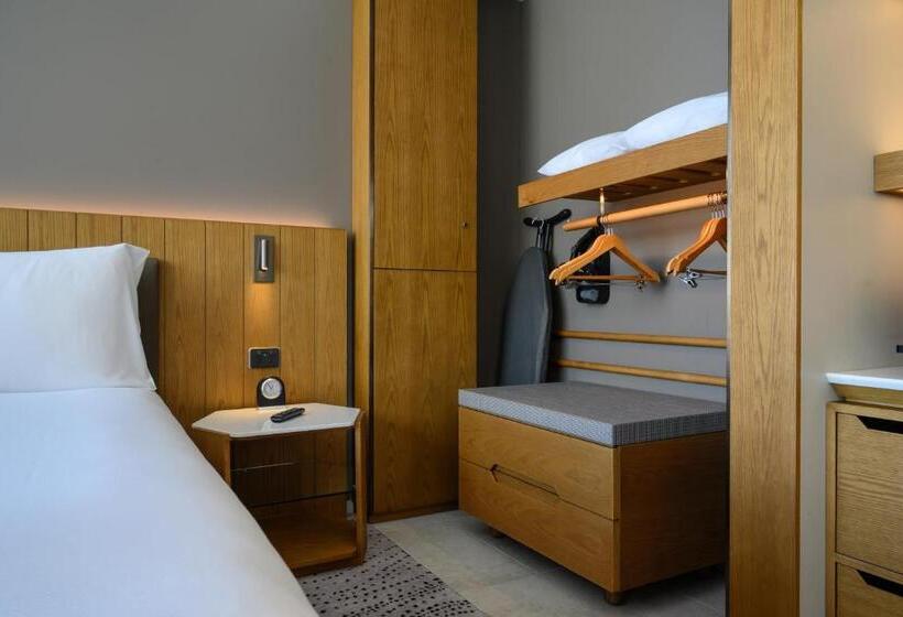 غرفة قياسية لذوى الاحتياجات الخاصة, Crowne Plaza Hobart, An Ihg