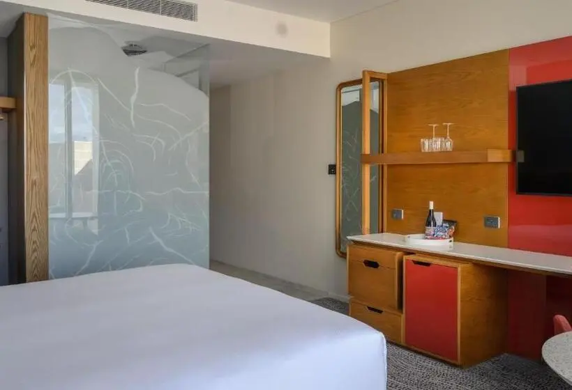 キングサイズベッドのスタンダードルーム, Crowne Plaza Hobart, An Ihg