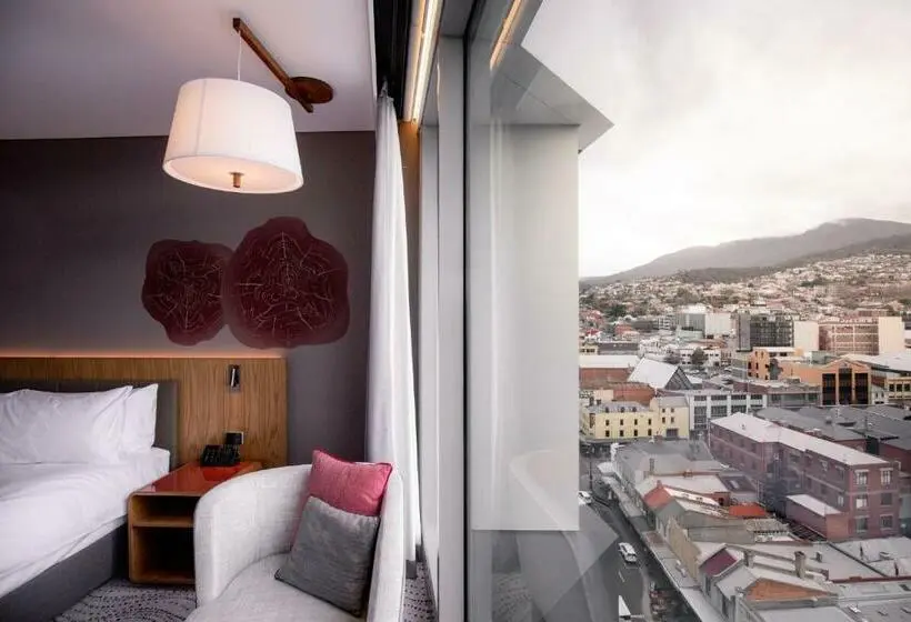 キングサイズベッドのクラブルーム, Crowne Plaza Hobart, An Ihg