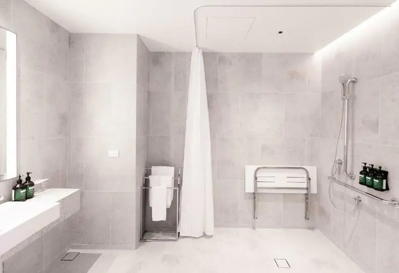 身障者適用スタンダードルーム, Crowne Plaza Hobart, An Ihg