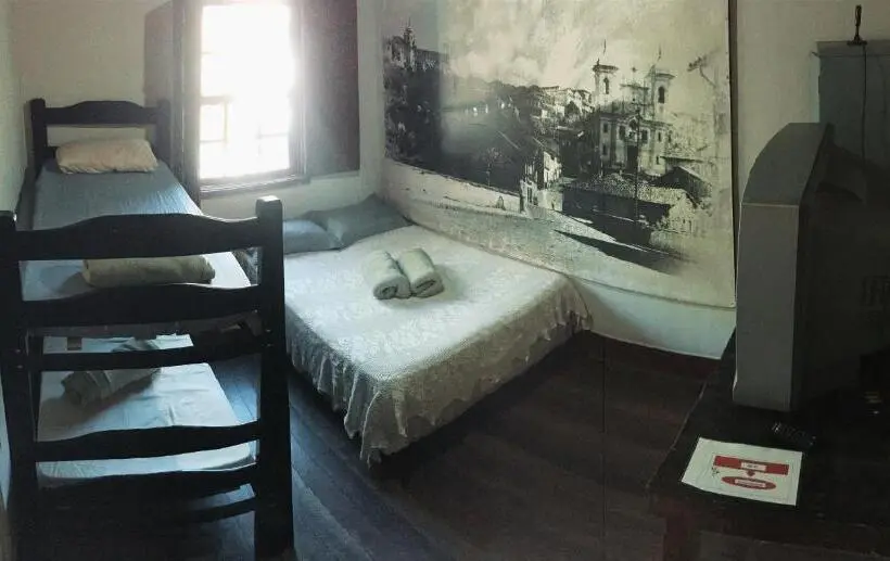 Perhehuone, Nuh Hostel
