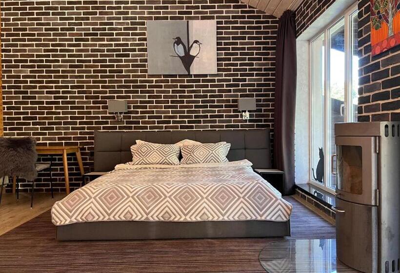 استودیوی لوکس, парк готель щастя