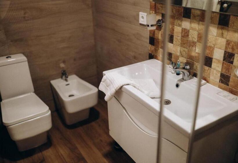 استودیوی لوکس, парк готель щастя