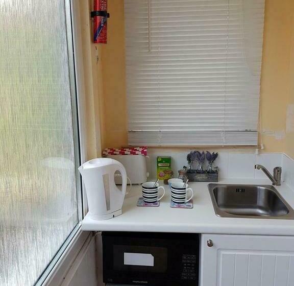 스탠다드 스튜디오 (테라스구비), Self Contained Rooms In Central Torquay