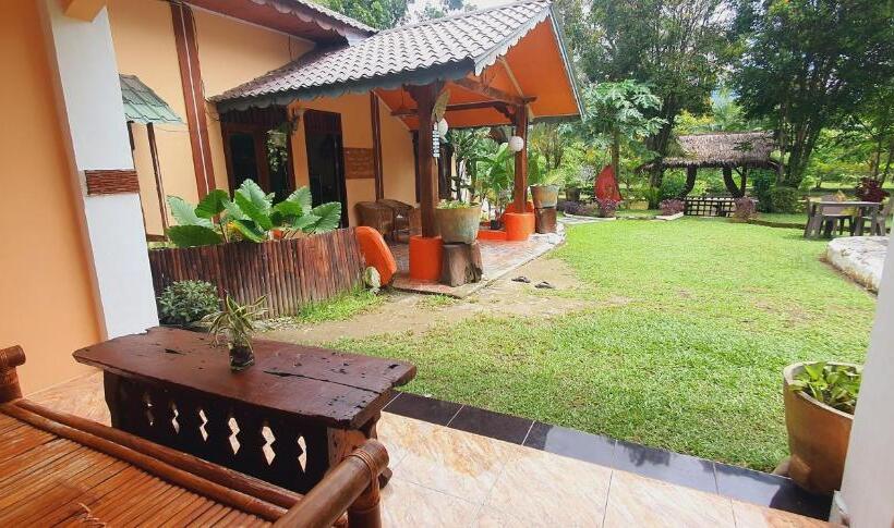 اتاق لوکس, Sumatra Cheeky Monkeys