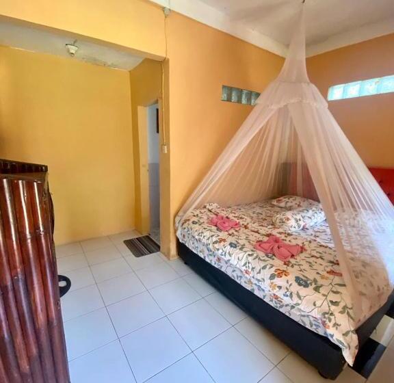 اتاق لوکس, Sumatra Cheeky Monkeys