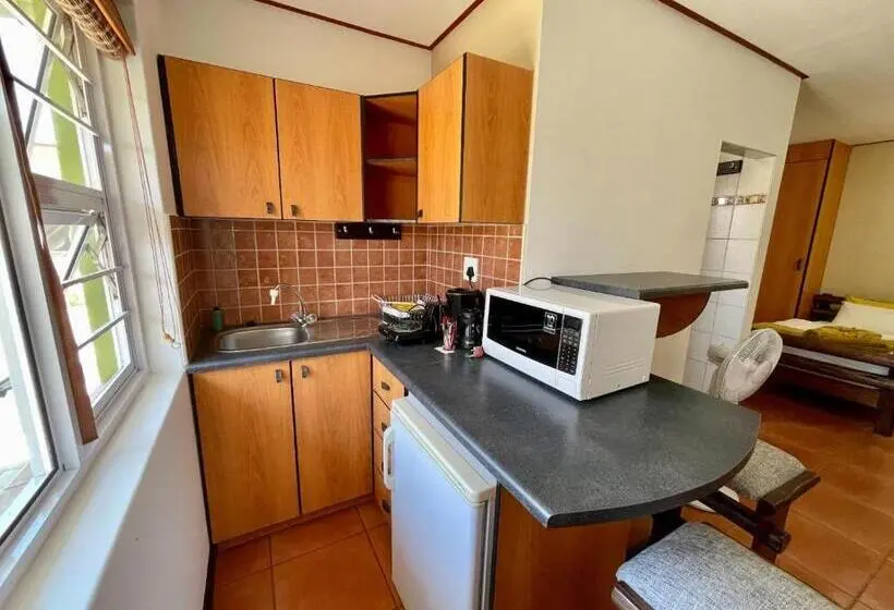 اتاق استاندارد, Bushbabies Inn Self Catering Accommodation