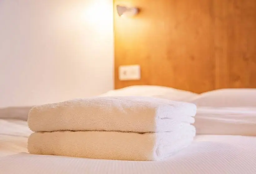 اتاق استاندارد با تخت‌های تاشو, Bunk Hotel Utrecht
