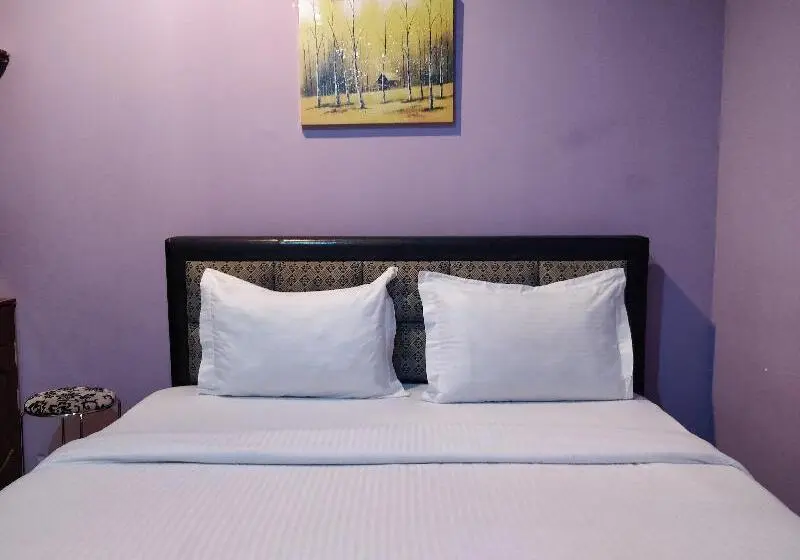 キングサイズベッドのデラックスルーム, Ranau City Inn
