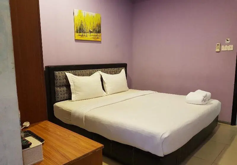 キングサイズベッドのデラックスルーム, Ranau City Inn