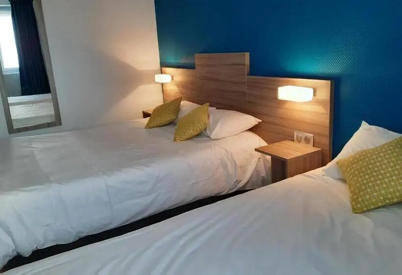 Standard Kolmen Hengen Huone, Clair De Lie