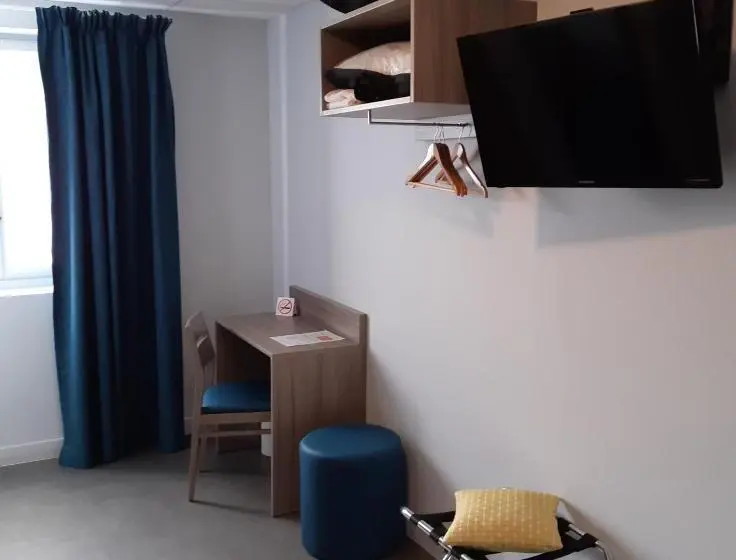 Standard Neljän Hengen Huone, Clair De Lie
