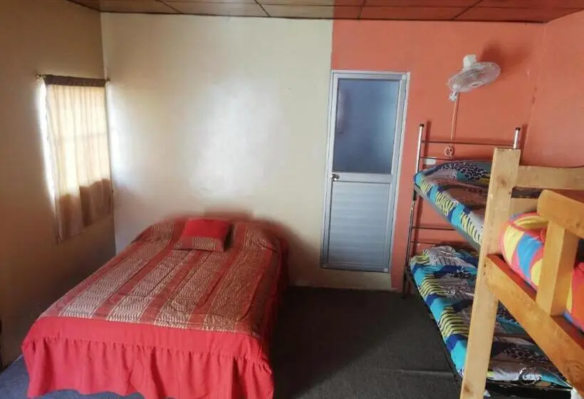 Perhehuone, Montano Camping & Hostel