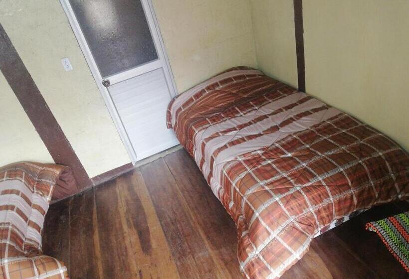 اتاق خانوادگی, Montano Camping & Hostel