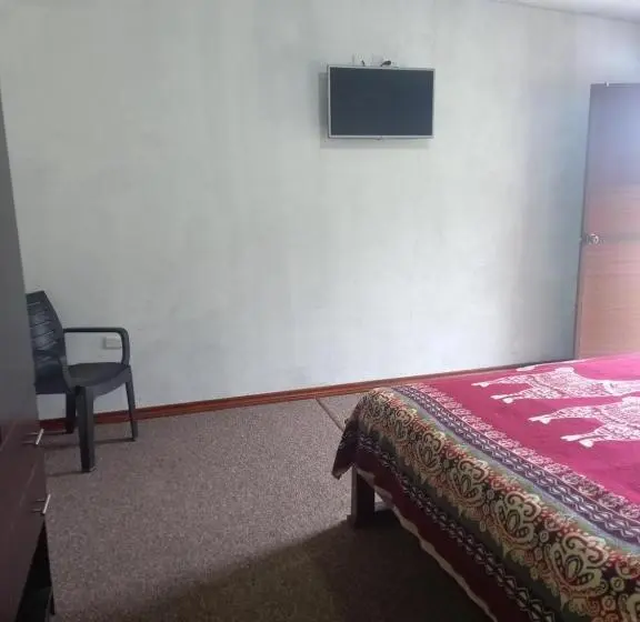 Standard-huone King-vuode, Montano Camping & Hostel
