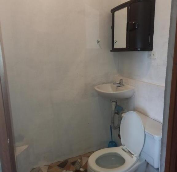 اتاق استاندارد با تخت بزرگ, Montano Camping & Hostel